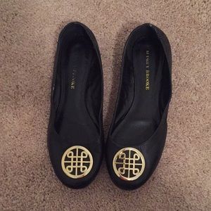 Audrey Brooke black flats